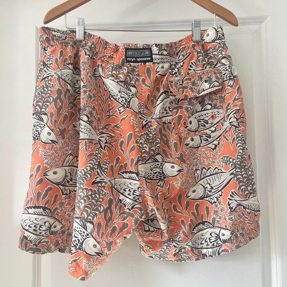 Reyn Spooner Koi Fish print Hawaiian board shorts, size L - Picture 8 of 8